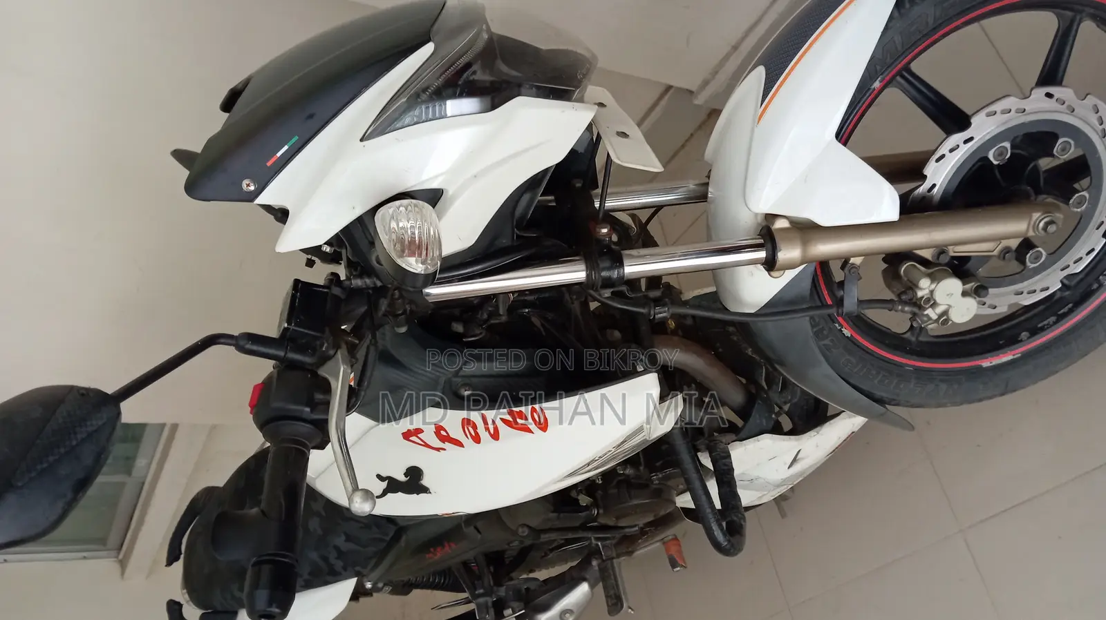 TVS Apache RTR 160 2V 2018 White
