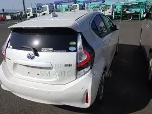Toyota Aqua S Pearl Color 2020