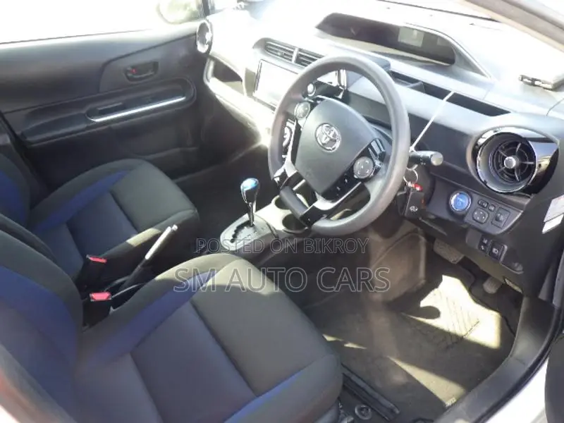 Toyota Aqua S Pearl Color 2020