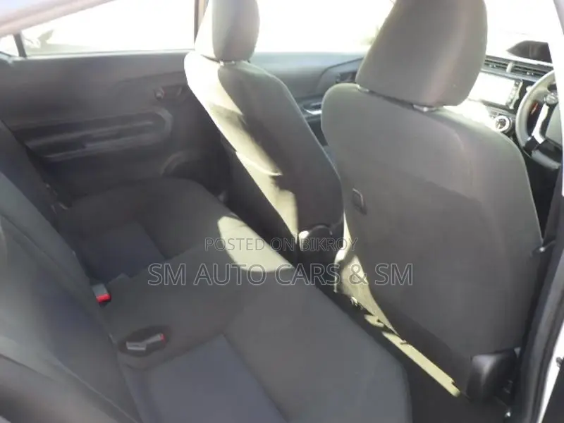 Toyota Aqua S Pearl Color 2020