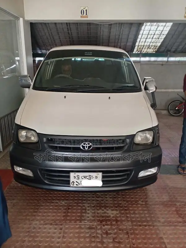 Toyota Noah kr42 2006
