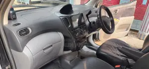 Toyota Funcargo 2000