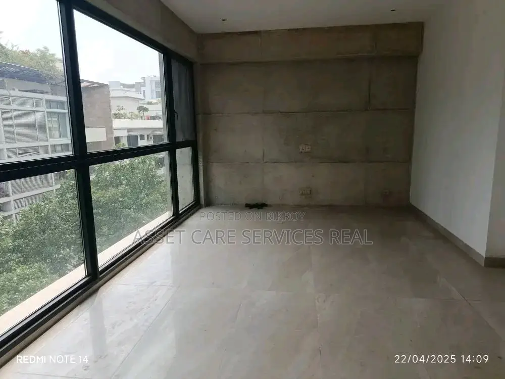 বনানীতে ব্র্যান্ড নিউ জিম-পুল সুবিধাসহ ৪ বেডরুমের এক্সক্লুসিভ অ্যাপার্টমেন্ট ভাড়া