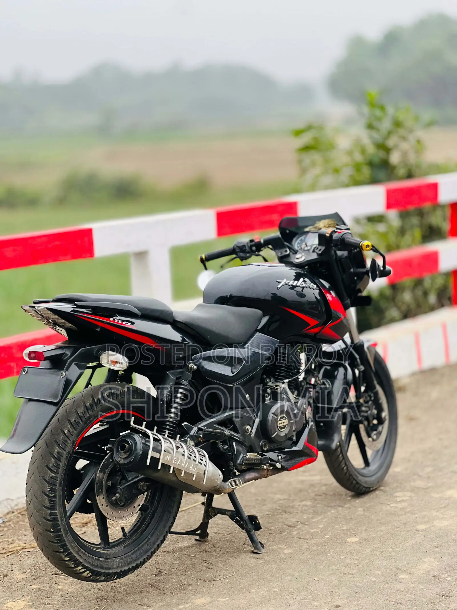 Bajaj Pulsar 150 - 2021