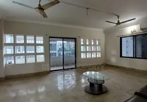 বারিধারা ডিপ্লোমেটিক জোনে ৪ বেডরুমের চমৎকার সেমি-ফার্নিশড অ্যাপার্টমেন্ট ভাড়া হবে