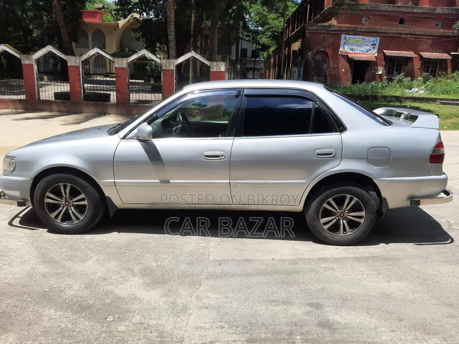 Toyota Corolla 110 XE SALOON 1998