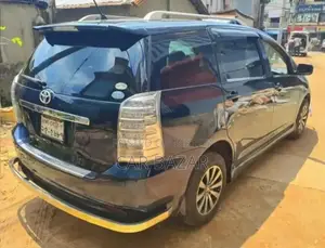 Toyota Wish G 7Seater 1.8L 2004