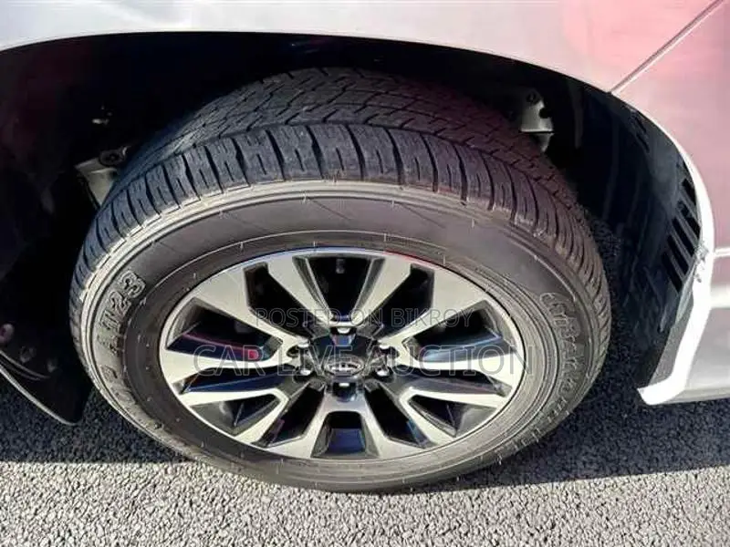 Toyota Prado hybrid 2021