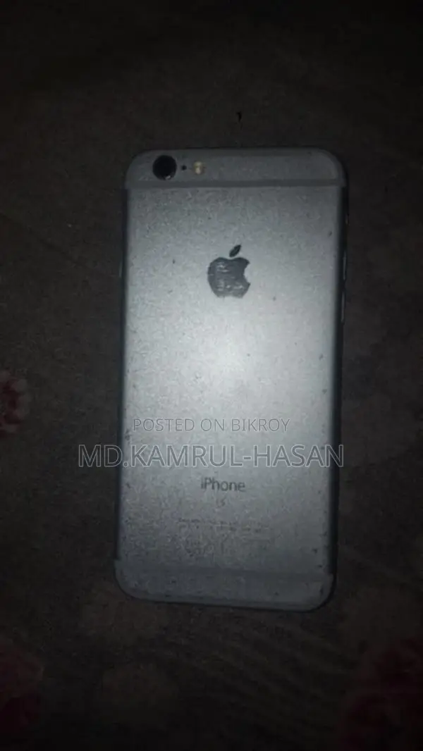 Apple iPhone 6S . (Used)