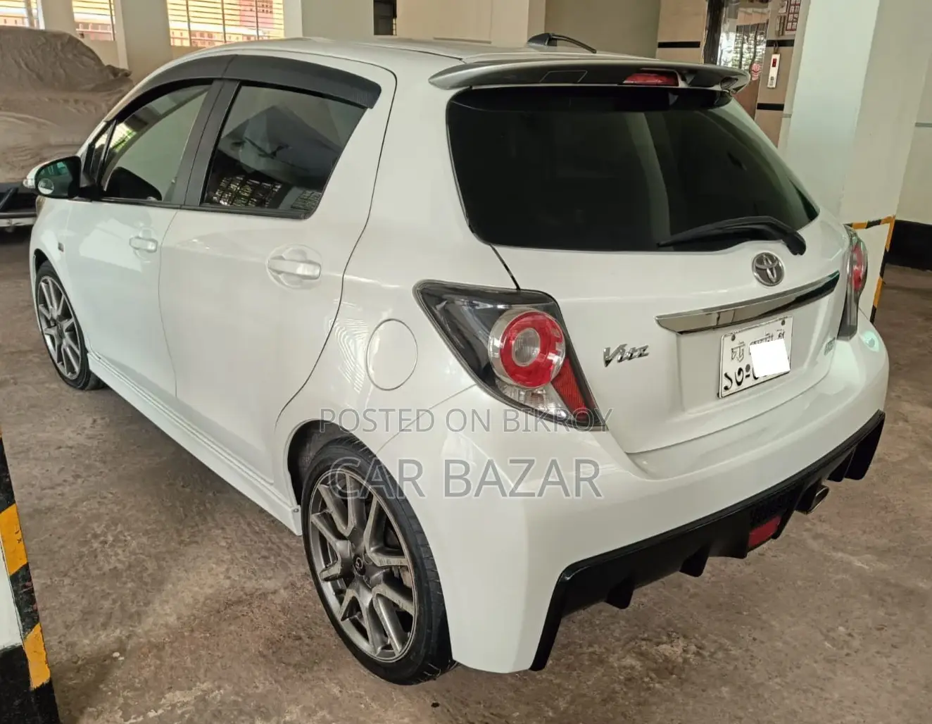 Toyota Vitz GS VERSION 1.5L 2012