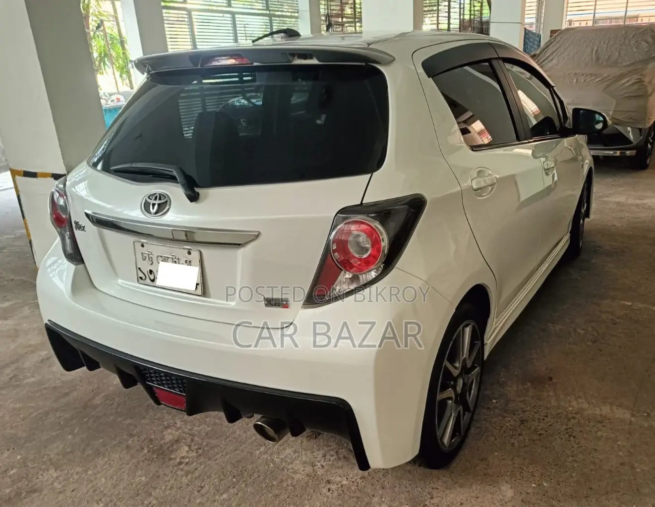 Toyota Vitz GS VERSION 1.5L 2012