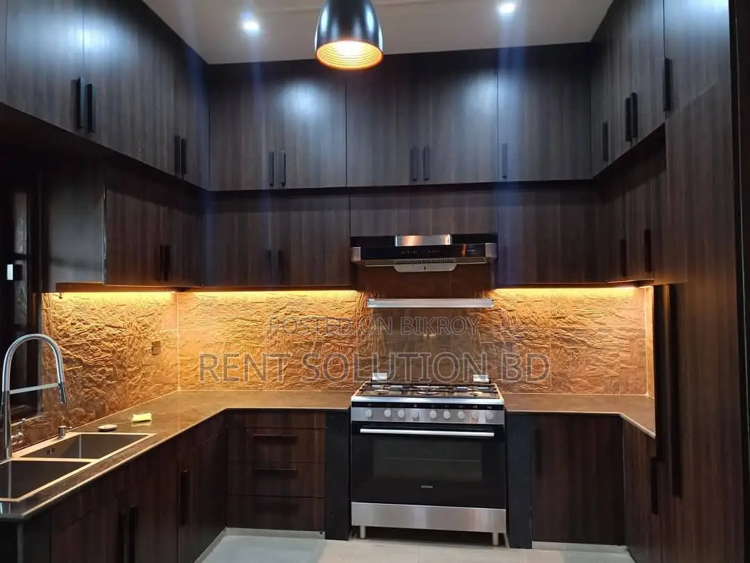 Lakeside Semi Furnished Gym Swimming Pool Flat Rent in Gulshan North