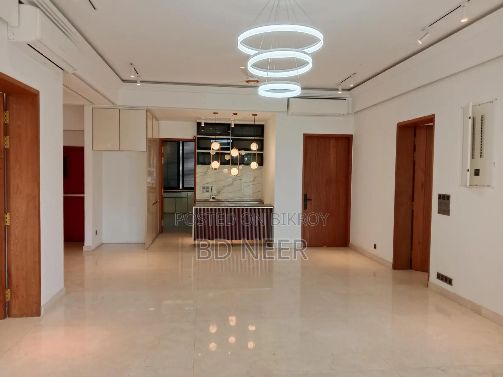 mordent Interior semi furnish 3 Bed room have Gym apt rent in Gulshan 1