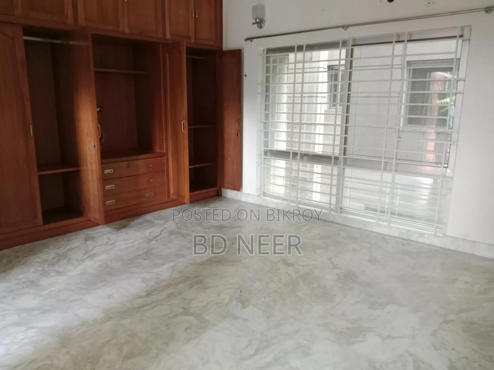 Very well semi furnish 3 Bed room apt rent in Gulshan