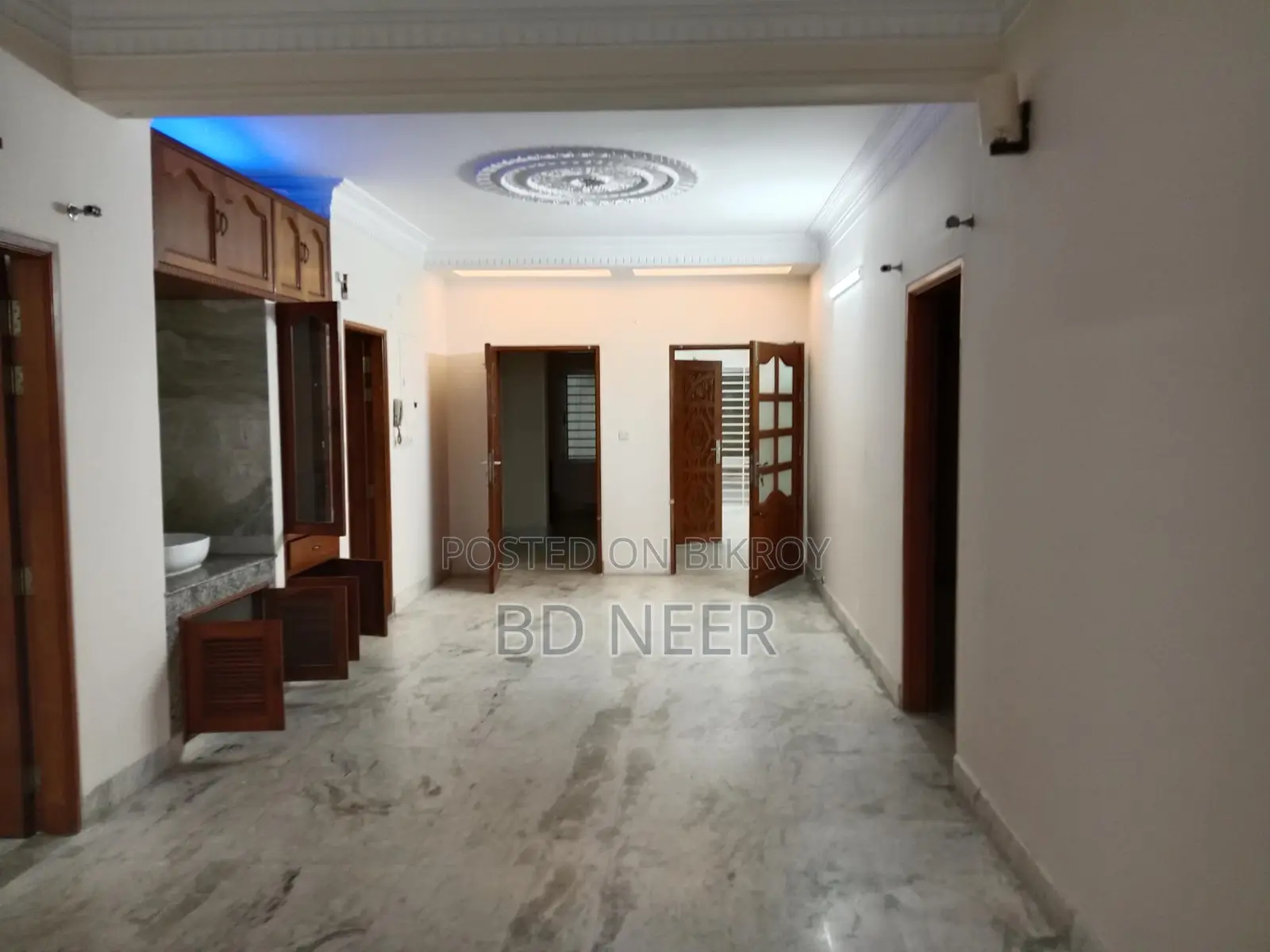 Very well semi furnish 3 Bed room apt rent in Gulshan