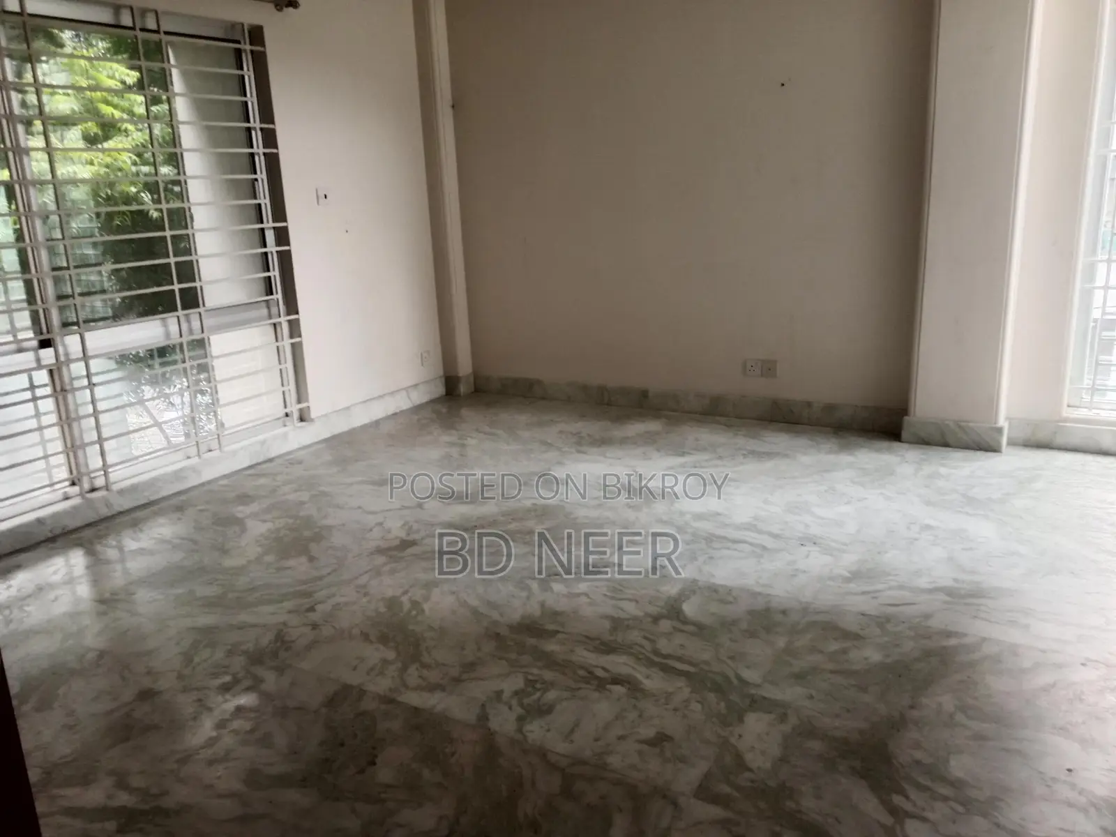 Very well semi furnish 3 Bed room apt rent in Gulshan