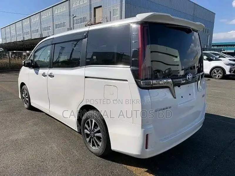 Toyota Esquire GI PREMIUM HYBRID 2020
