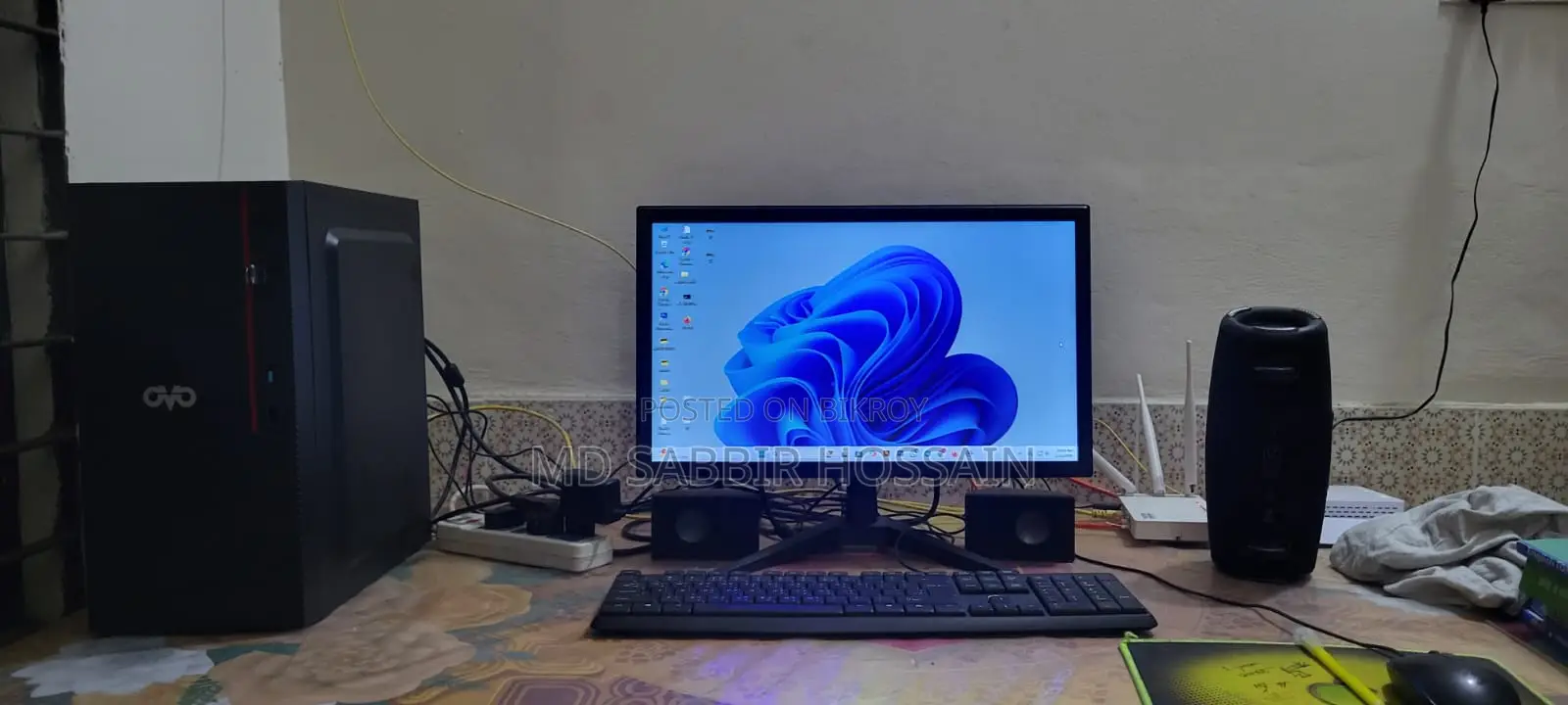PC used for only 1 month, in like-new condition.