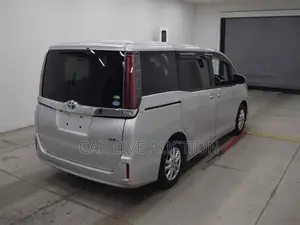 Toyota Noah Hybrid G pre order 2021