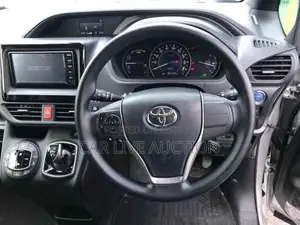 Toyota Noah Hybrid G pre order 2021