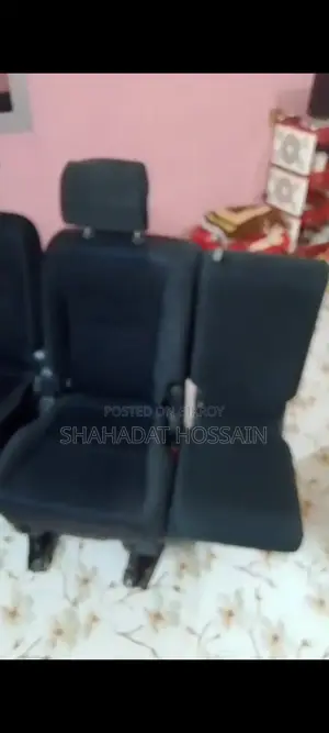 গাড়ির নতুন সিট