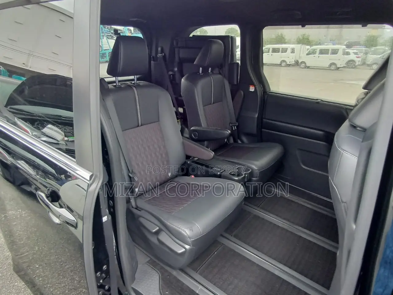 Toyota Noah SZ Package 2023