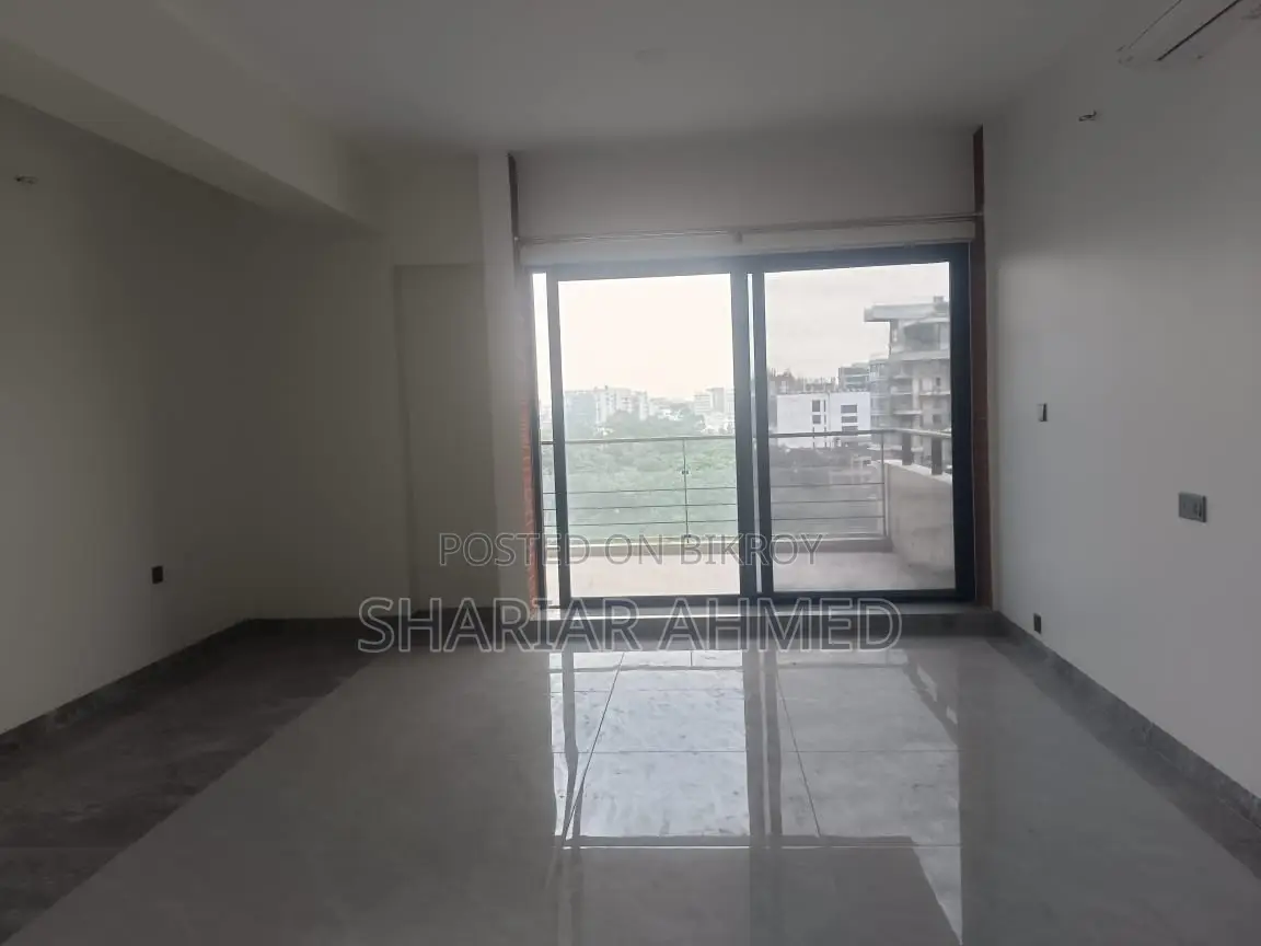 Well Decorated 4000 Sqft (GYM_POOL) Apartment For Rent In Gulshan-2