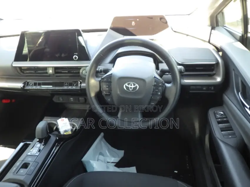 Toyota Prius U 2023