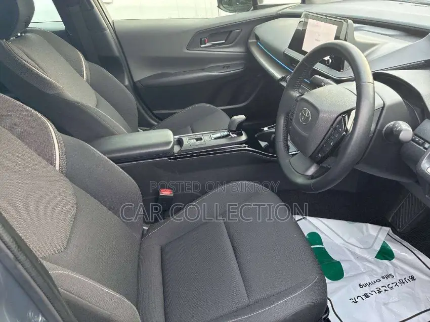 Toyota Prius U 2023