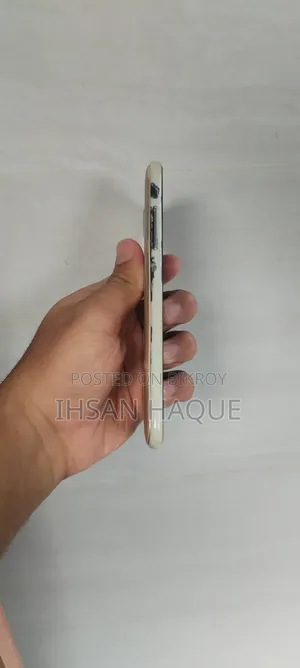 Samsung Galaxy J5 8 GB Gold