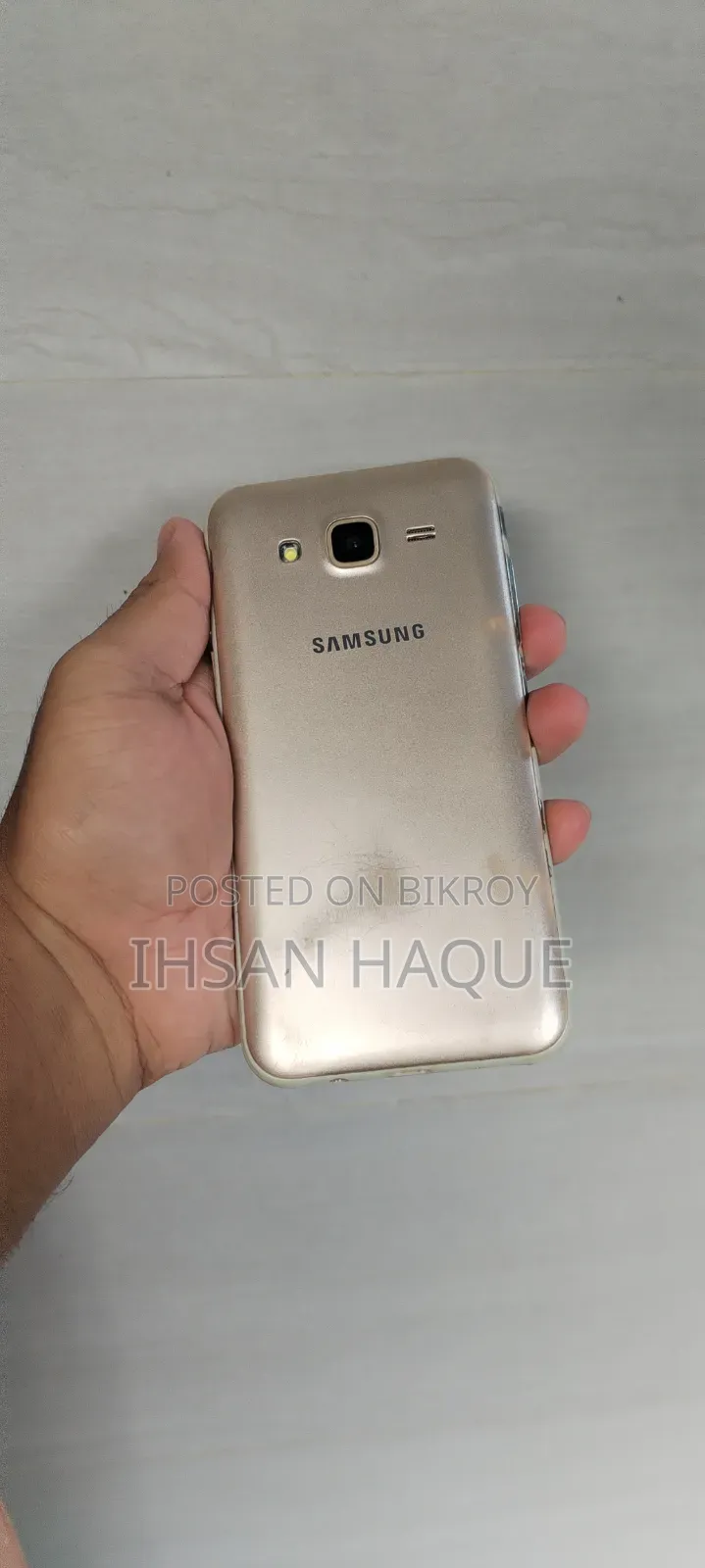 Samsung Galaxy J5 8 GB Gold