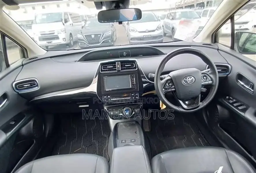 Toyota Prius S TOURING RED 2020