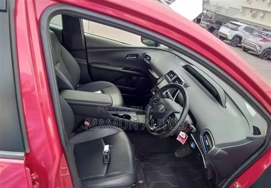 Toyota Prius S TOURING RED 2020