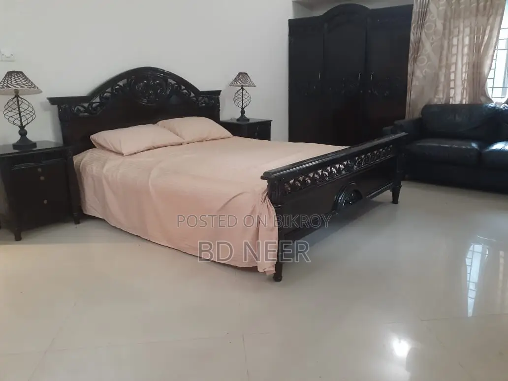 গুলশান ১-এ ফুল ফার্নিশড ৩ বেডরুমের অ্যাপার্টমেন্ট ভাড়া