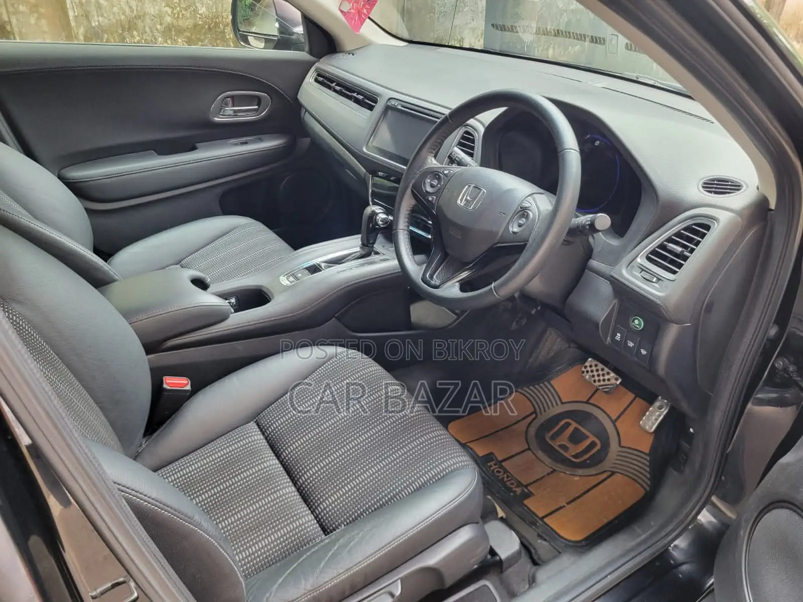 Honda Vezel OCTANE ONLY 1.5L 2015