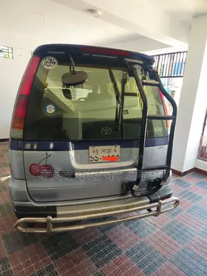 Toyota Noah sun roof 2001