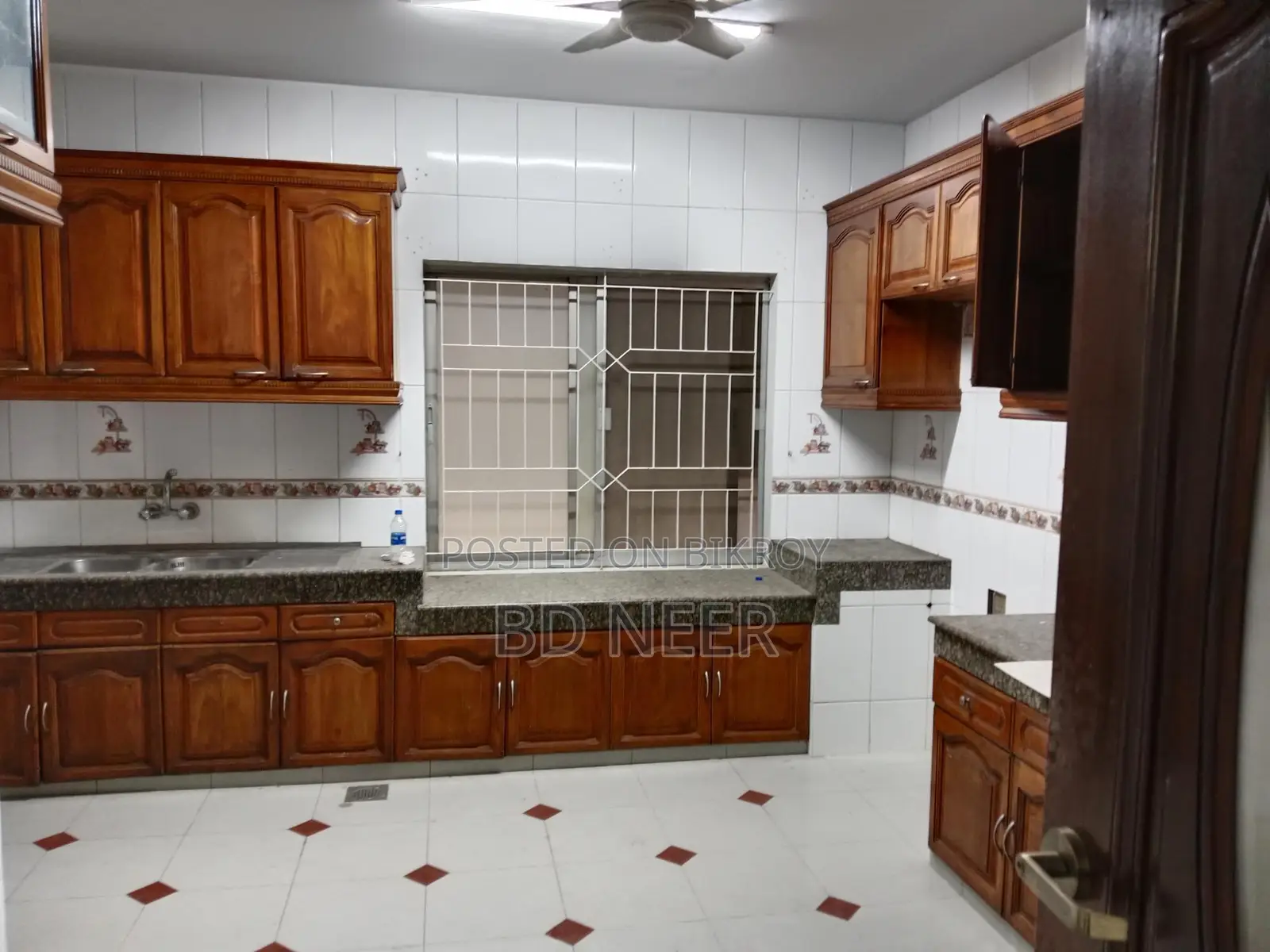 so nice 5 Bed room 3700 sft apt rent in Gulshan 2