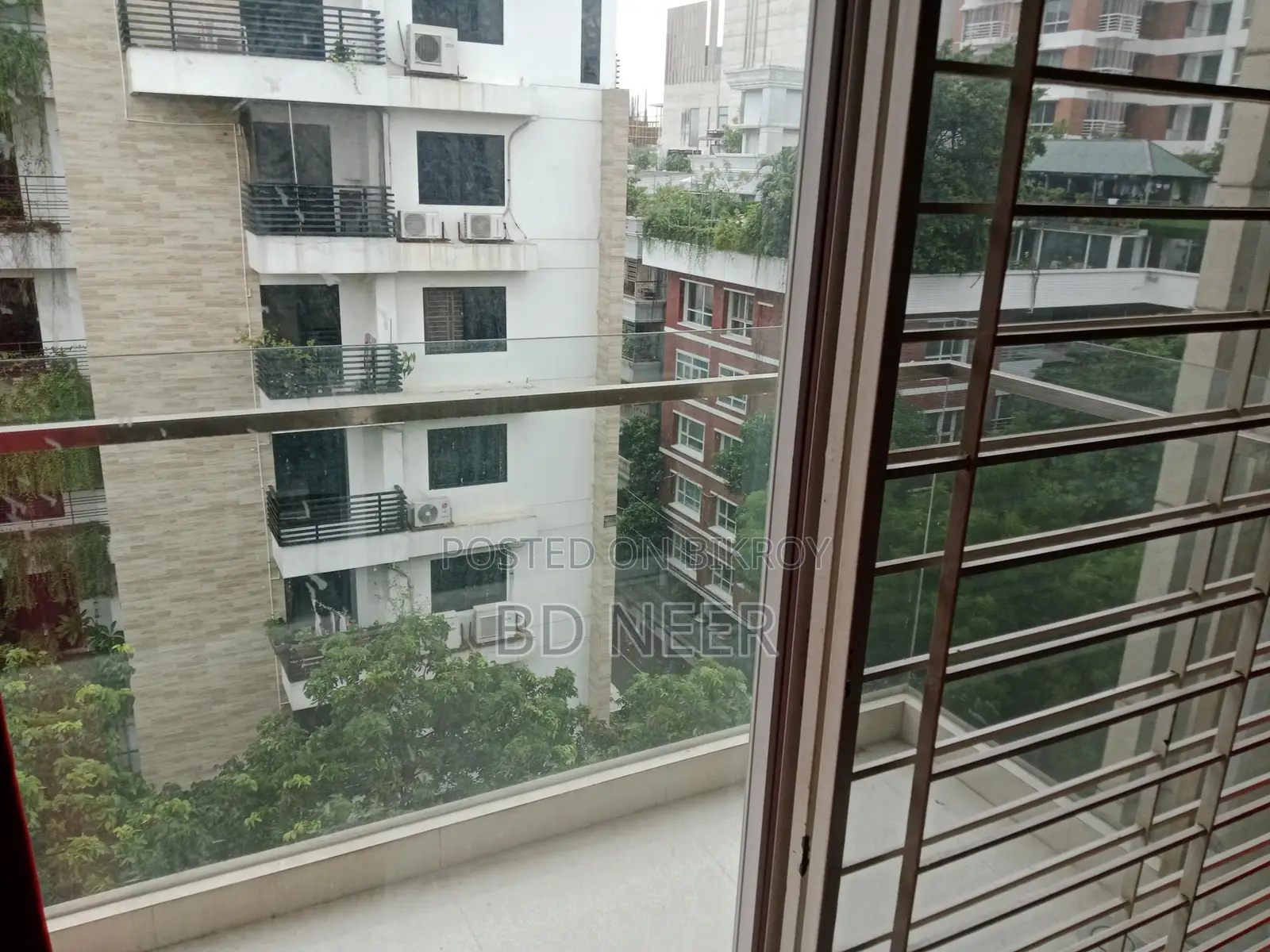 Excellent fully furnish 3 Bed room apt rent in Gulshan