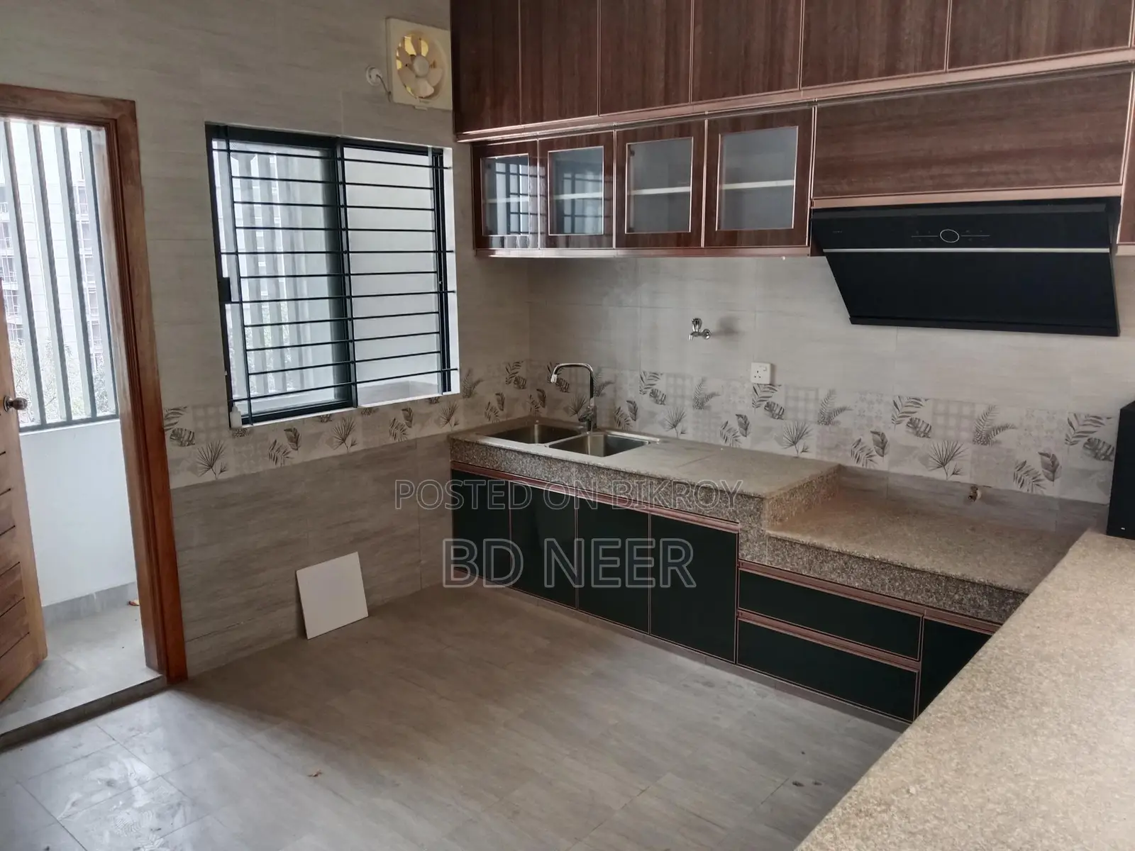 brand new gym &pool 3 Bed room apt available in banani North