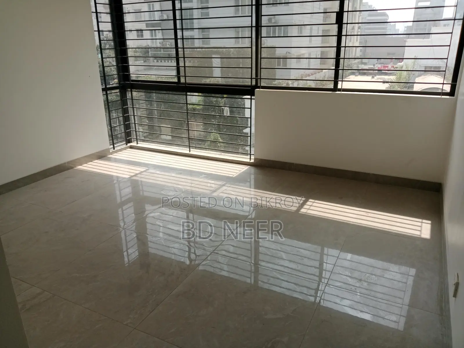 brand new gym &pool 3 Bed room apt available in banani North