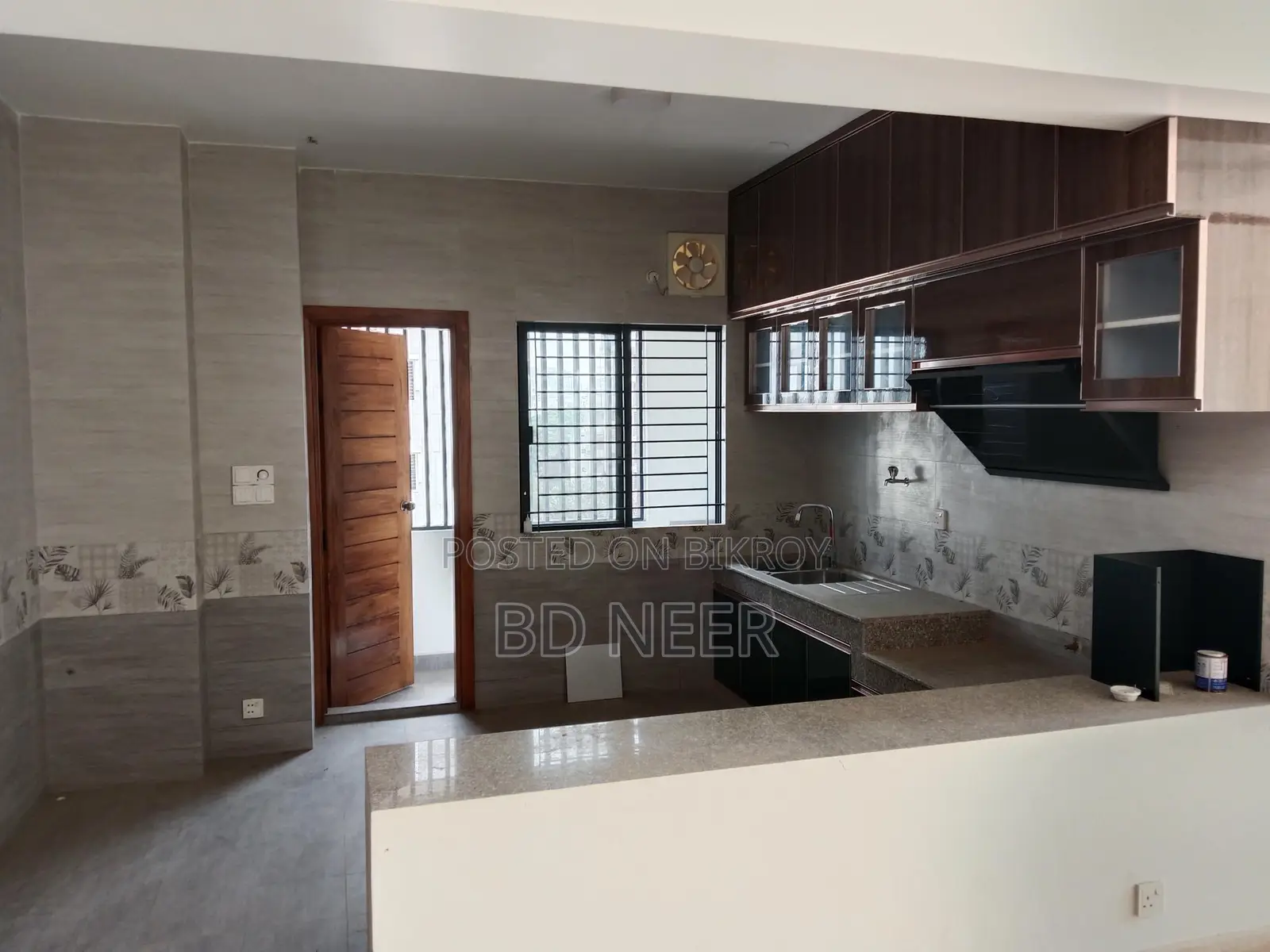 brand new gym &pool 3 Bed room apt available in banani North