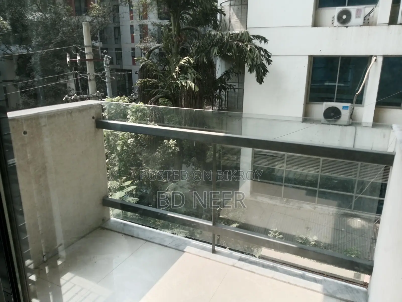 brand new gym &pool 3 Bed room apt available in banani North