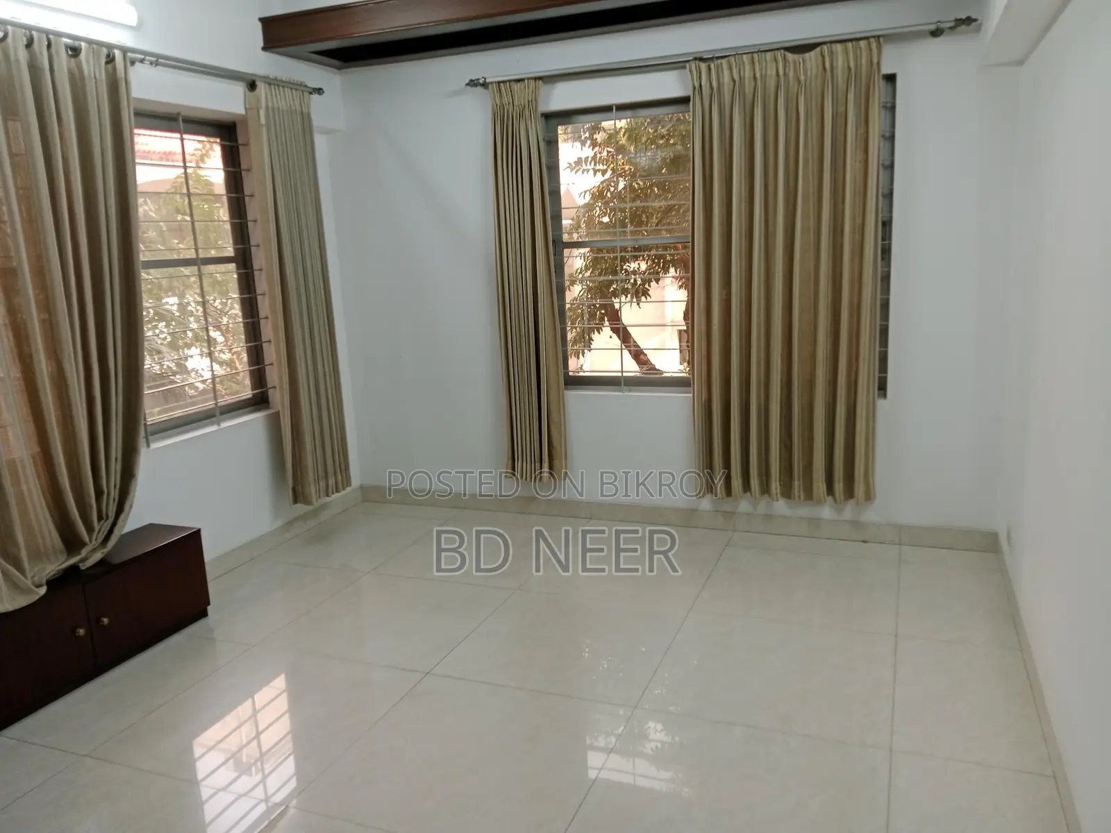 Exclusive semi furnished 3 Bedroom apartment rent in Gulshan 2