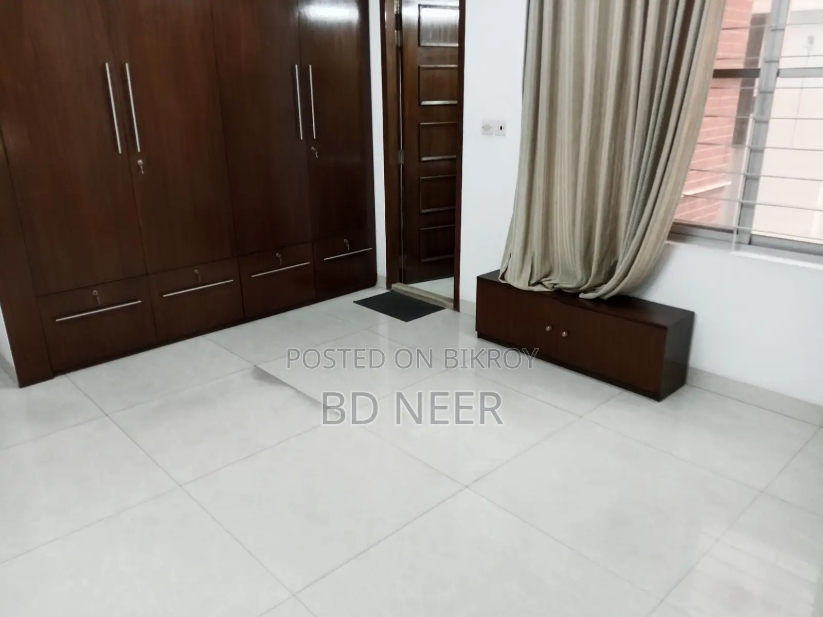 Exclusive semi furnished 3 Bedroom apartment rent in Gulshan 2
