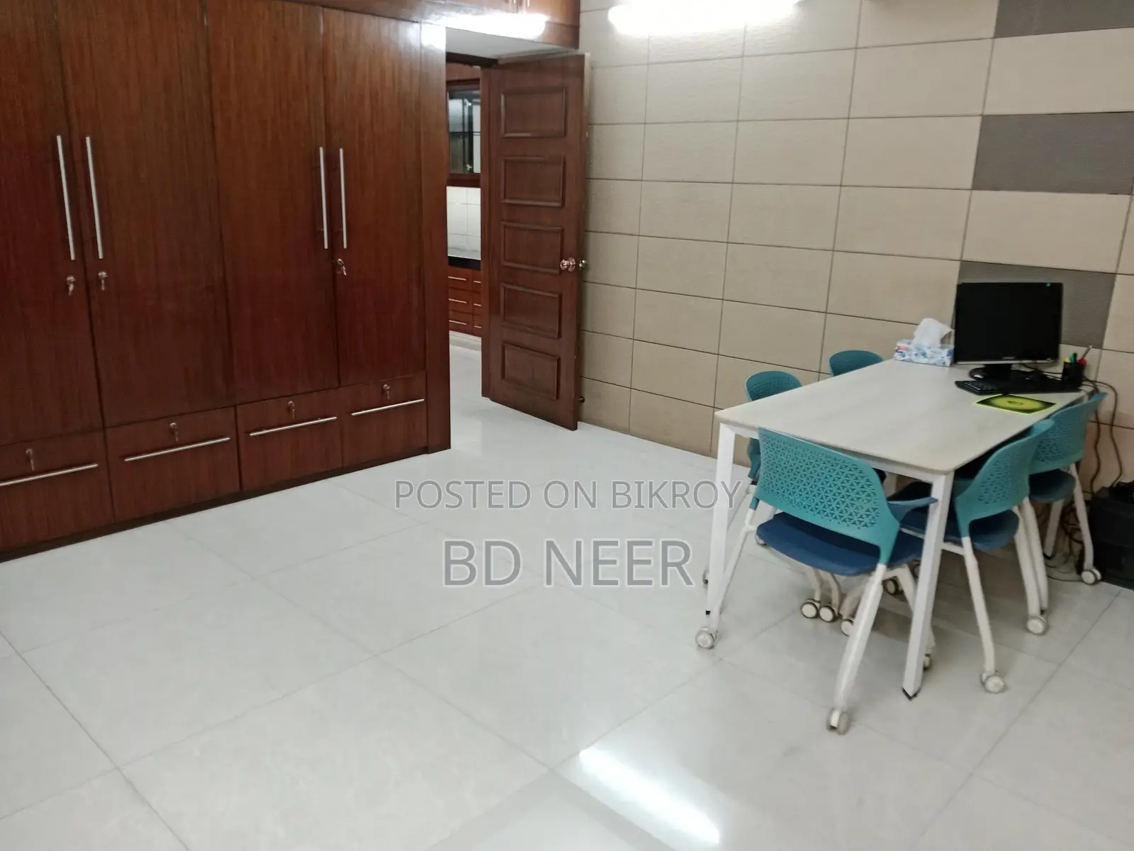 Exclusive semi furnished 3 Bedroom apartment rent in Gulshan 2