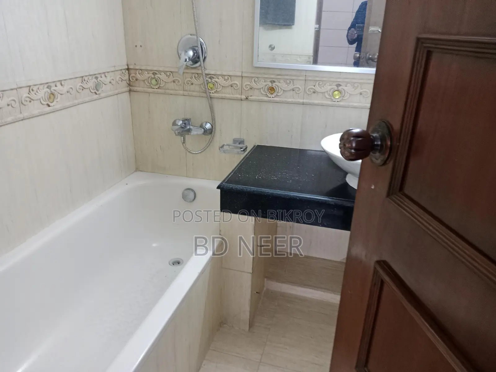 Exclusive semi furnished 3 Bedroom apartment rent in Gulshan 2