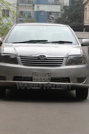 Toyota Sienta 2004