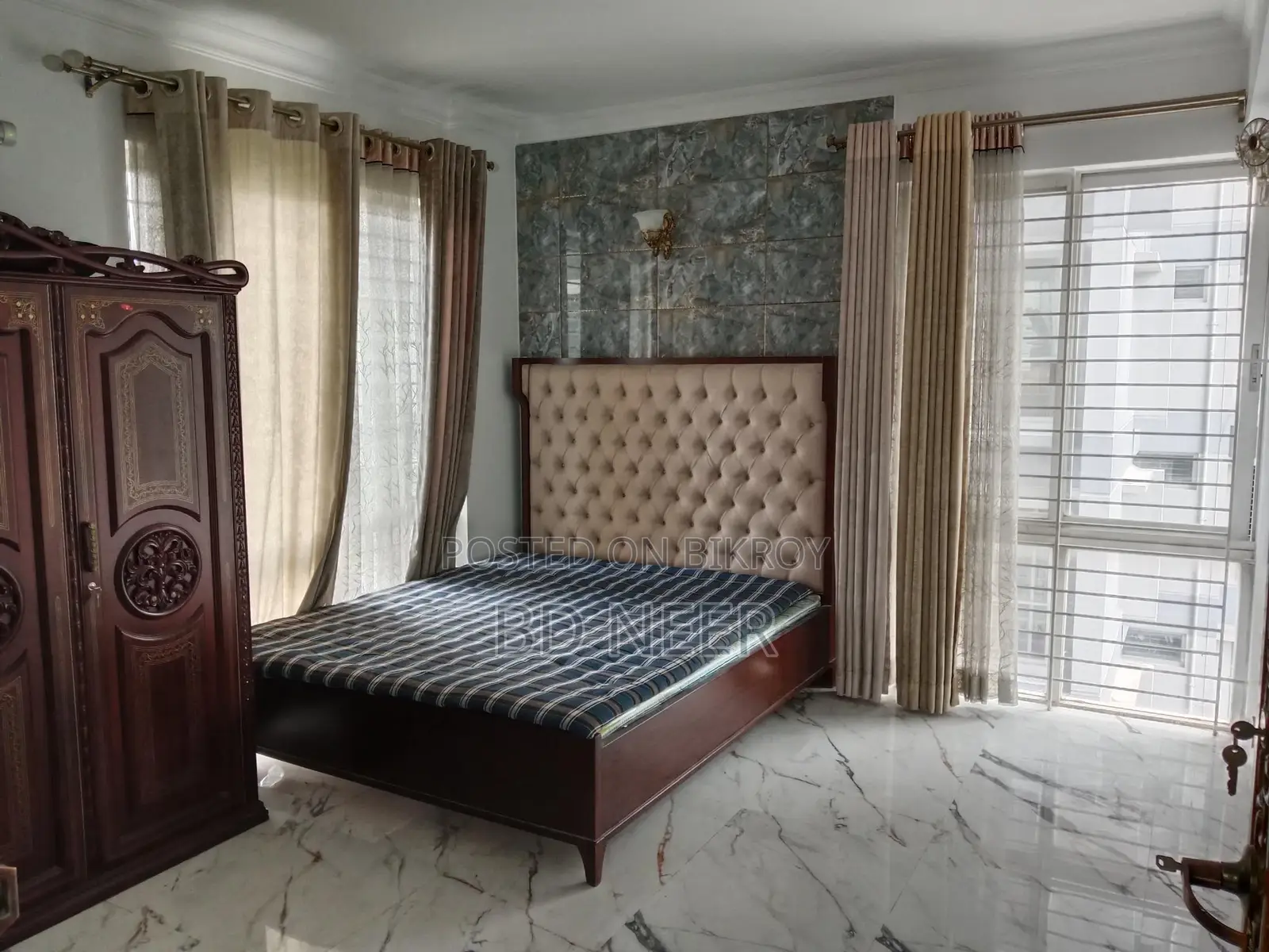 looking so pretty semi furnish 4 Bed room apt available in banani North