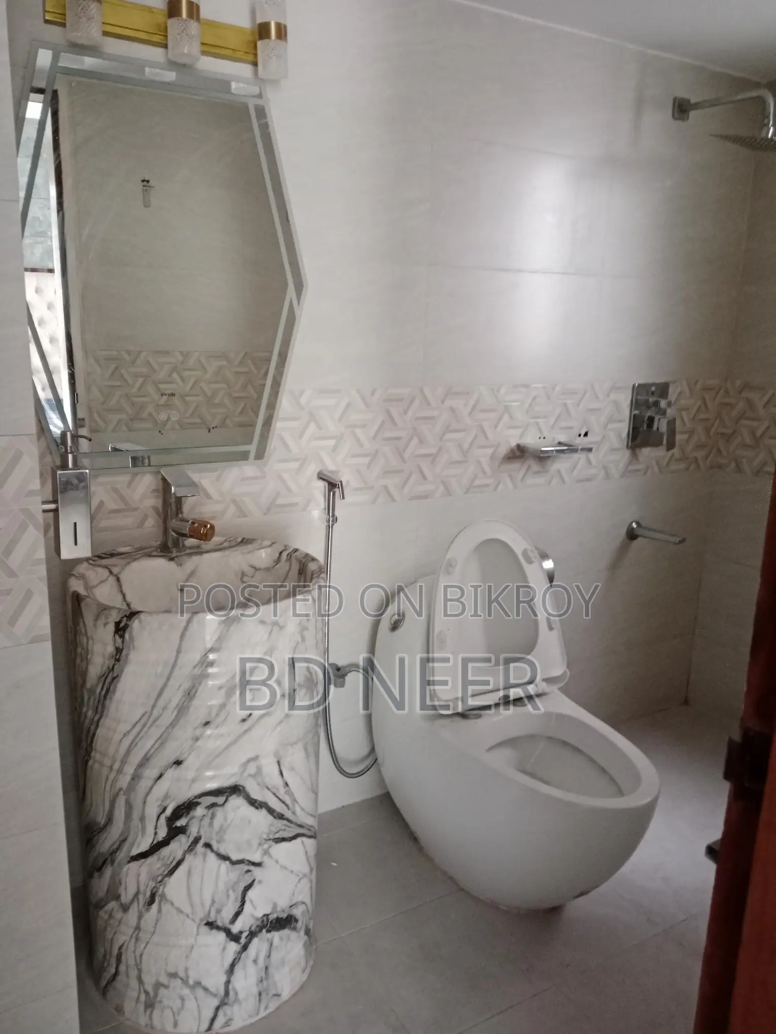 looking so pretty semi furnish 4 Bed room apt available in banani North