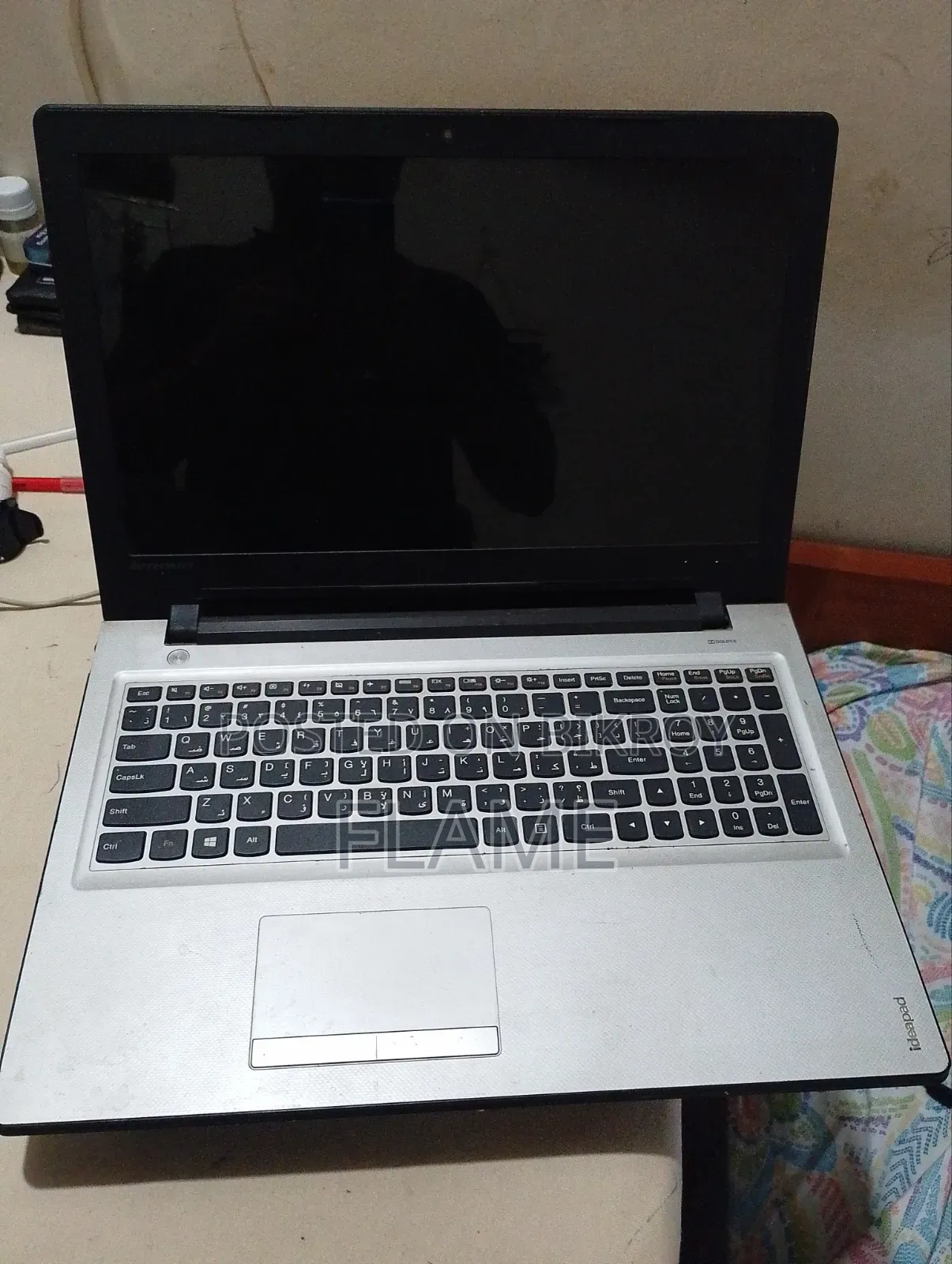 Laptop Lenovo IdeaPad 300 8GB Intel Celeron HDD 500GB